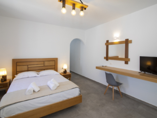 Petra Aqua Villa_Perissa_Santorini