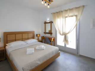 Petra Aqua Villa_Perissa_Santorini